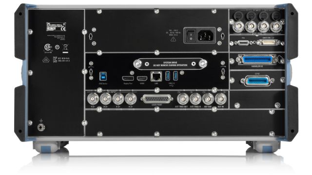 Rohde & Schwarz ZNB4/8 高性能矢量网络分析仪系列（ZNB4 为 4 端口配置，ZNB8 为 8 端口配置）